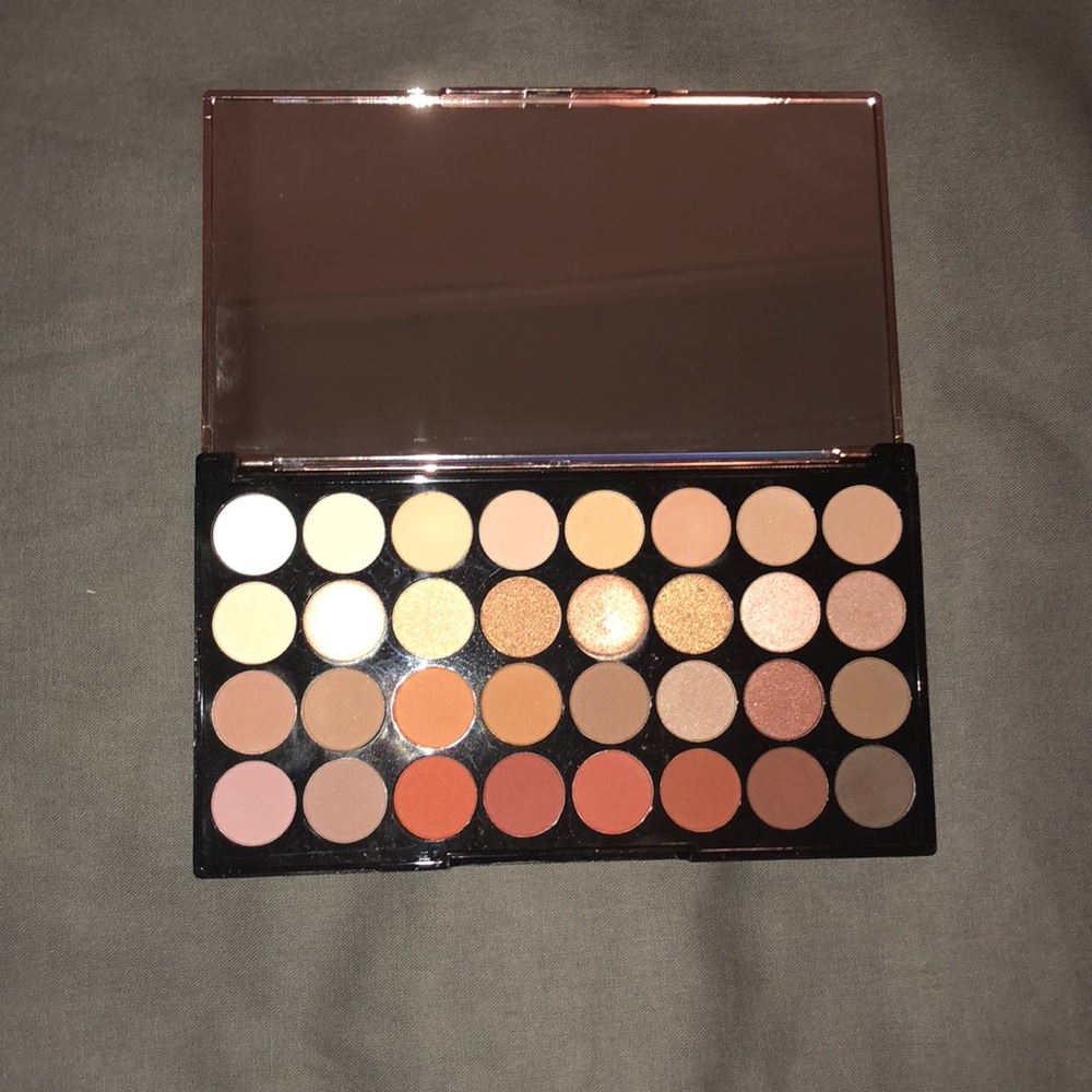 Makeup Revolution London Eyeshadow Palette